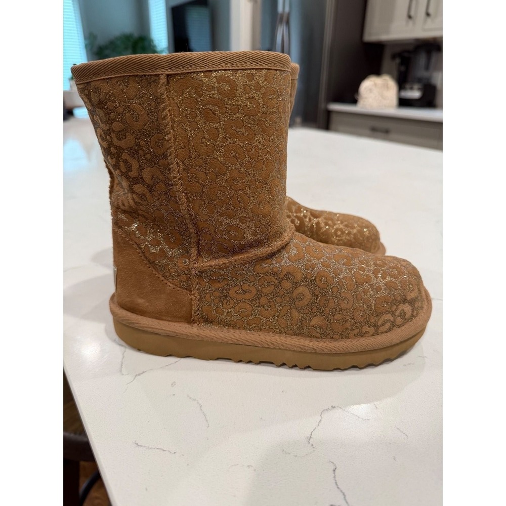 UGG Kids Classic II Leopard Glitter Chestnut Brown Suede Boots 1112388K Size 2Y